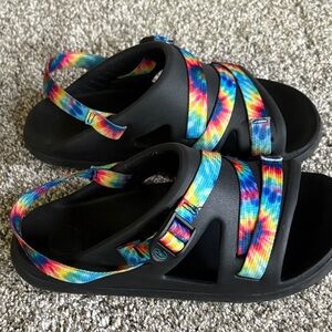 Chaco sandals sz 6 - like new!